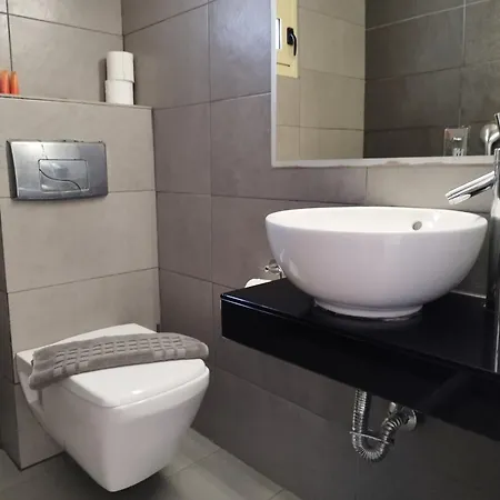Отель Esperides 3*