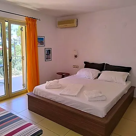 Otel Esperides Glykadi